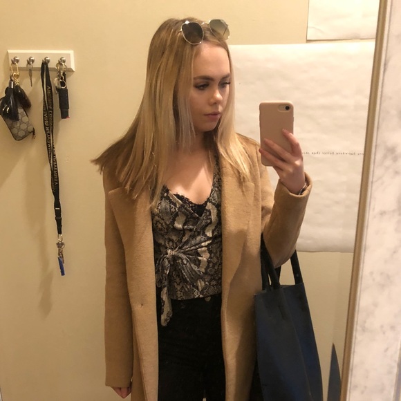 Snake Wrap Top - Picture 2 of 3